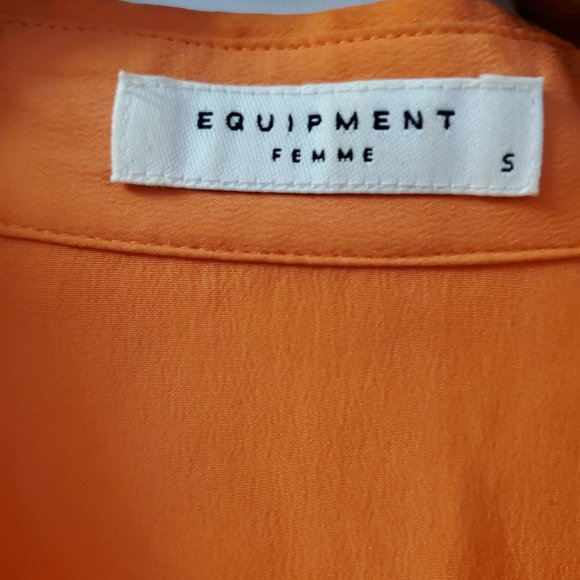 Equipment signature sleeveless silk button up - Picture 3 of 7